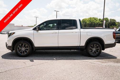 White 2023 Honda Ridgeline Sport