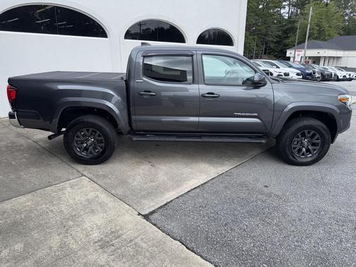 2020 Toyota Tacoma SR5