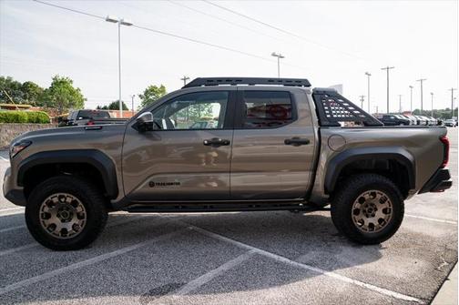 2025 Toyota Tacoma Hybrid Trailhunter