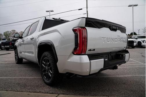 2025 Toyota Tundra Hybrid Platinum