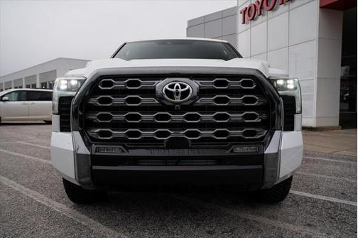2025 Toyota Tundra Hybrid Platinum