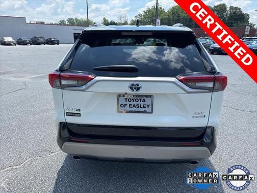 2022 Toyota RAV4 Hybrid SE