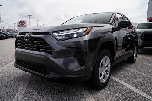 2025 Toyota RAV4 LE