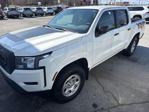 2023 Nissan Frontier S