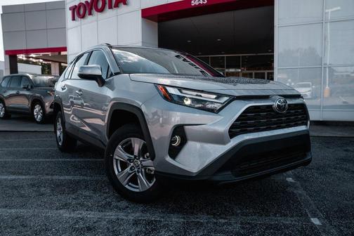 2025 Toyota RAV4 XLE