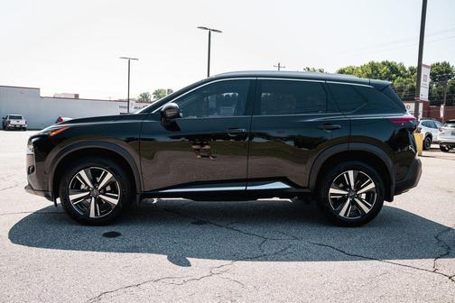 Super Black 2023 Nissan Rogue SL