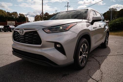 2021 Toyota Highlander Hybrid XLE