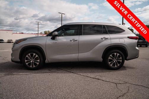 2021 Toyota Highlander Hybrid XLE