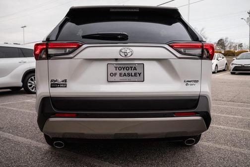 2025 Toyota RAV4 Hybrid SE