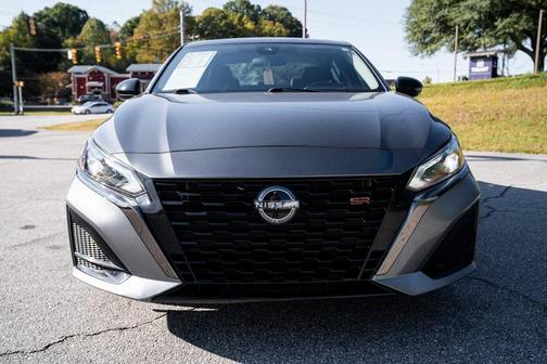2024 Nissan Altima SR FWD