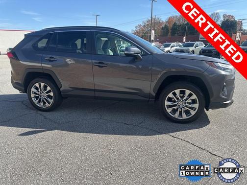 2025 Toyota RAV4 XLE Premium