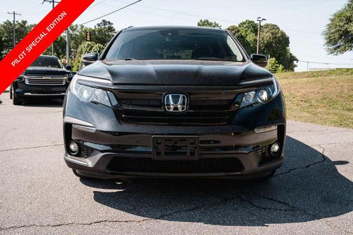 Crystal Black Pearl 2022 Honda Pilot AWD Special Edition