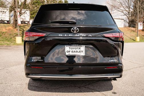 2026 Toyota Sienna Limited