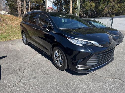 2026 Toyota Sienna Limited