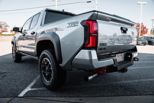 2025 Toyota Tacoma Hybrid TRD Off Road