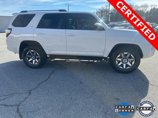 2022 Toyota 4Runner SR5