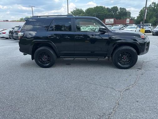 2022 Toyota 4Runner TRD Off Road