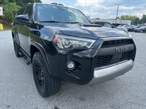 2022 Toyota 4Runner TRD Off Road
