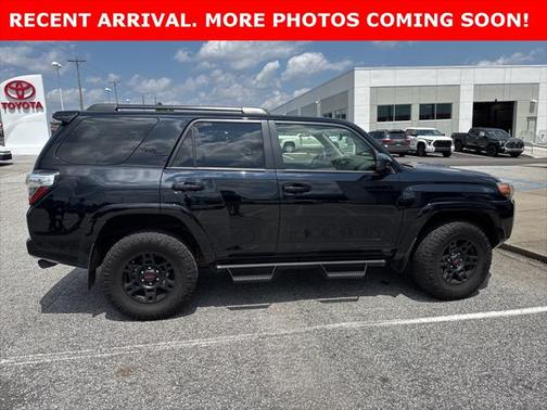 2022 Toyota 4Runner TRD Off Road