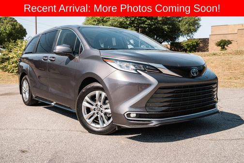 Predawn Gray Mica 2023 Toyota Sienna Limited