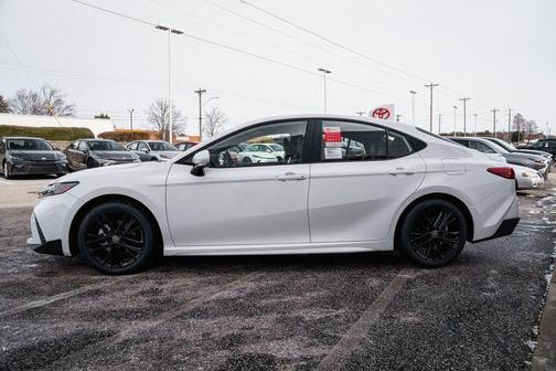 2026 Toyota Camry SE
