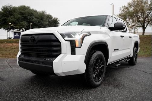 2025 Toyota Tundra SR5