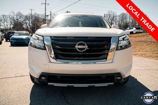 2022 Nissan Pathfinder SL 2WD