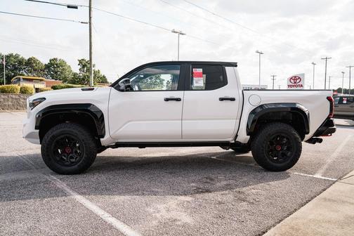 Ice 2026 Toyota Tacoma Hybrid TRD Pro