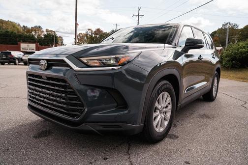 2025 Toyota Grand Highlander XLE