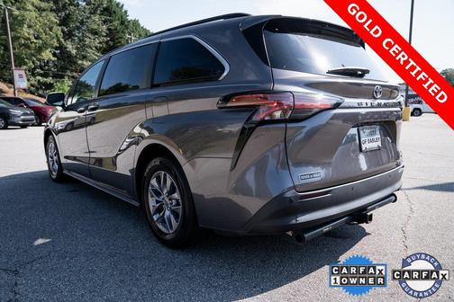 2021 Toyota Sienna XLE 8 Passenger