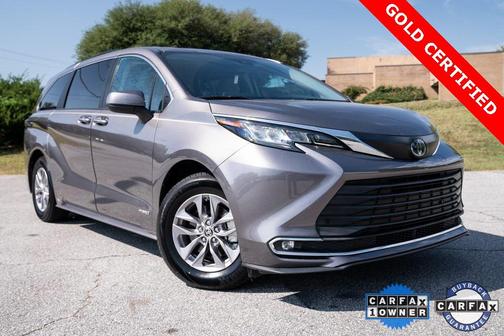 2021 Toyota Sienna XLE 8 Passenger