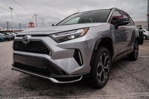 2025 Toyota RAV4 Hybrid SE