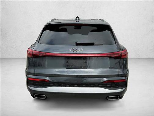 Tambora Gray Metallic 2025 Audi Q5 Premium TFSI quattro S tronic