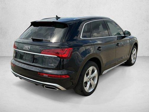 Mythos Black Metallic 2025 Audi Q5 45 S line Premium Plus