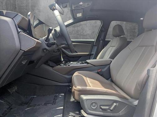 2025 Audi Q6 e-tron Premium Plus quattro