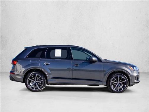 2023 Audi Q7 55 Premium Plus