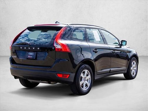 Black Sapphire Metal 2011 Volvo XC60 3.2 R-Design