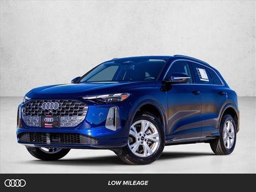 2025 Audi Q5 Premium TFSI quattro S tronic