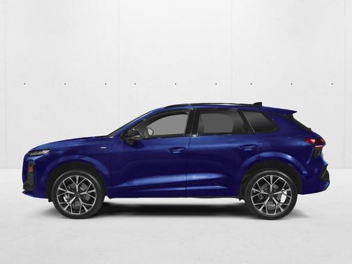 Navarra Blue Metallic 2026 Audi Q3 TFSI quattro S tronic