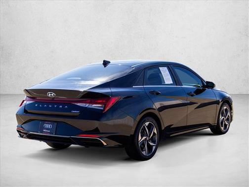 2022 Hyundai ELANTRA Limited