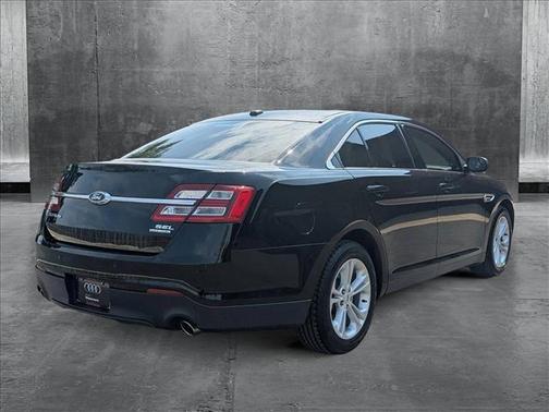 2018 Ford Taurus SEL