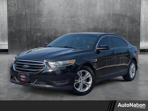 2018 Ford Taurus SEL