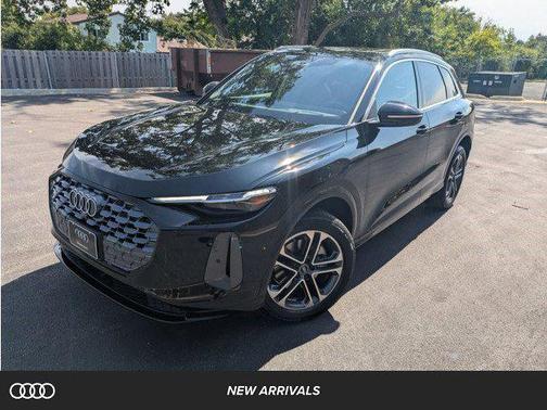 2025 Audi Q5 Premium Plus