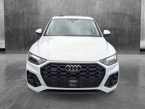 2022 Audi Q5 45 S line Premium Plus