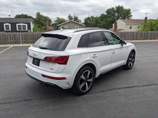 2022 Audi Q5 45 S line Premium Plus