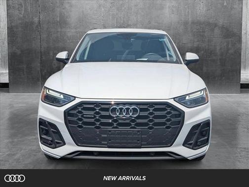 2022 Audi Q5 45 S line Premium Plus