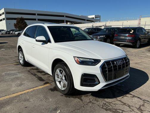 2023 Audi Q5 40 Premium