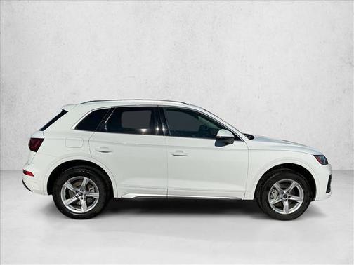 2023 Audi Q5 40 Premium