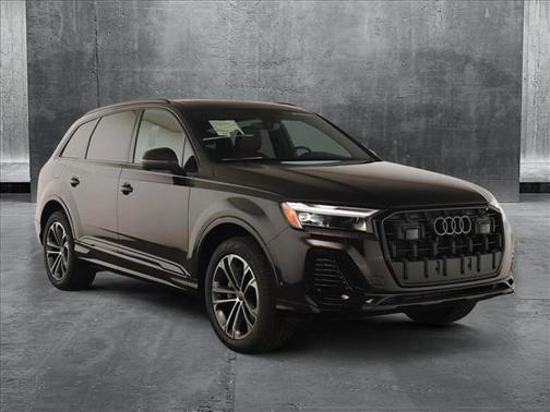 2025 Audi Q7 45 Premium Plus