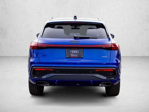 Ultra Blue Metallic 2026 Audi Q5 Premium Plus TFSI quattro S tronic